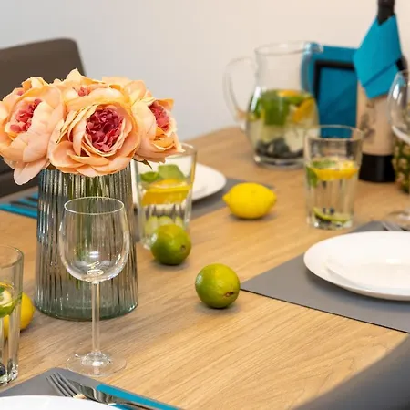 4 Seasons Apartments By Renters Prestige Apartman